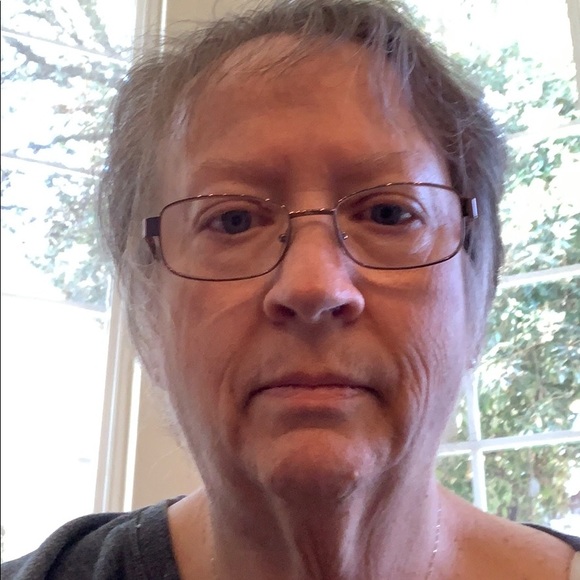 Meet your Posher, Debbie - Picture 1 of 1